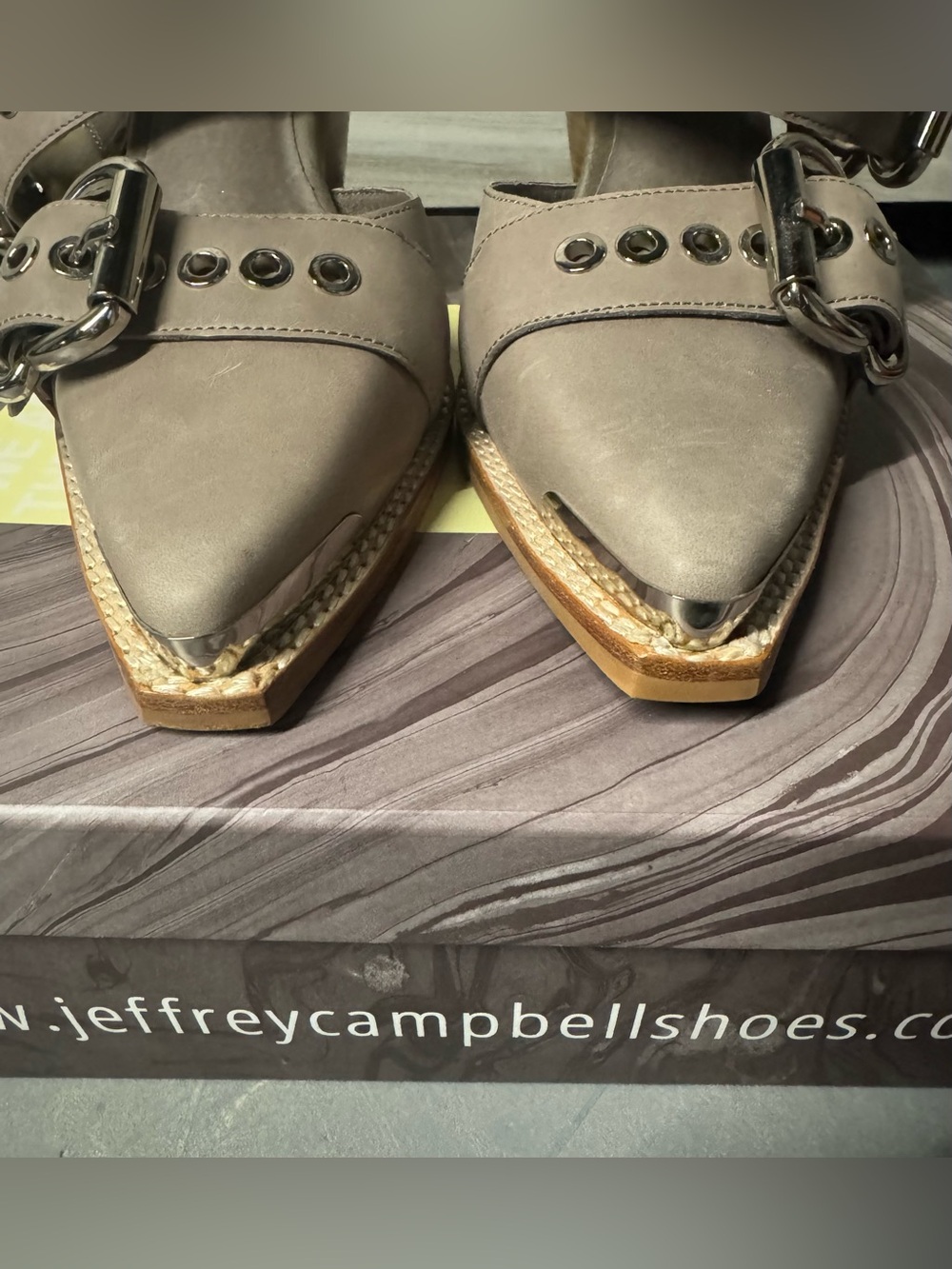 Jeffrey Campbell Taupe Strappy Buckle Wedge Sandals Size 8.5 - Picture 8 of 9